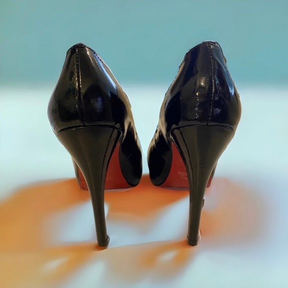 Christian Louboutin Rolando Patent Leather Heels - Picture 2 of 7